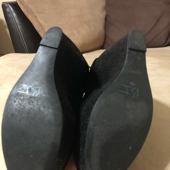 Aldo 9.5 wedges .  Suede top with glitter heel. - Picture 3 of 6